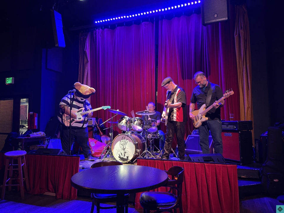 Great show in San Francisco, CA last night! Shake &amp; Stomp with Lewis Bailey and the Surfside V, Chillingsworth Surfingham, and The Bloat Floaters!