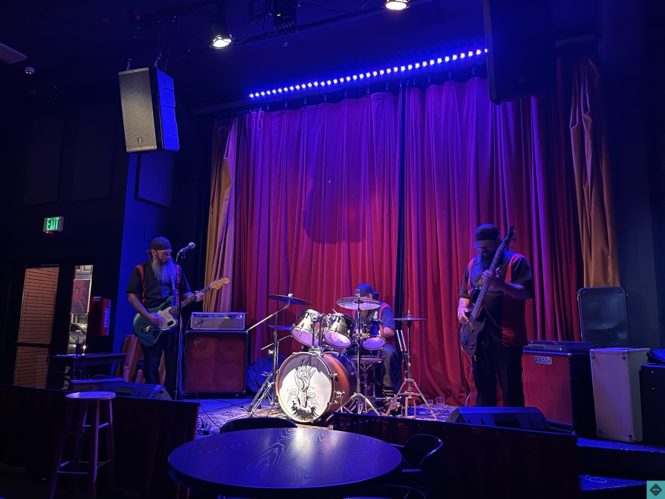 Great show in San Francisco, CA last night! Shake &amp; Stomp with Lewis Bailey and the Surfside V, Chillingsworth Surfingham, and The Bloat Floaters!